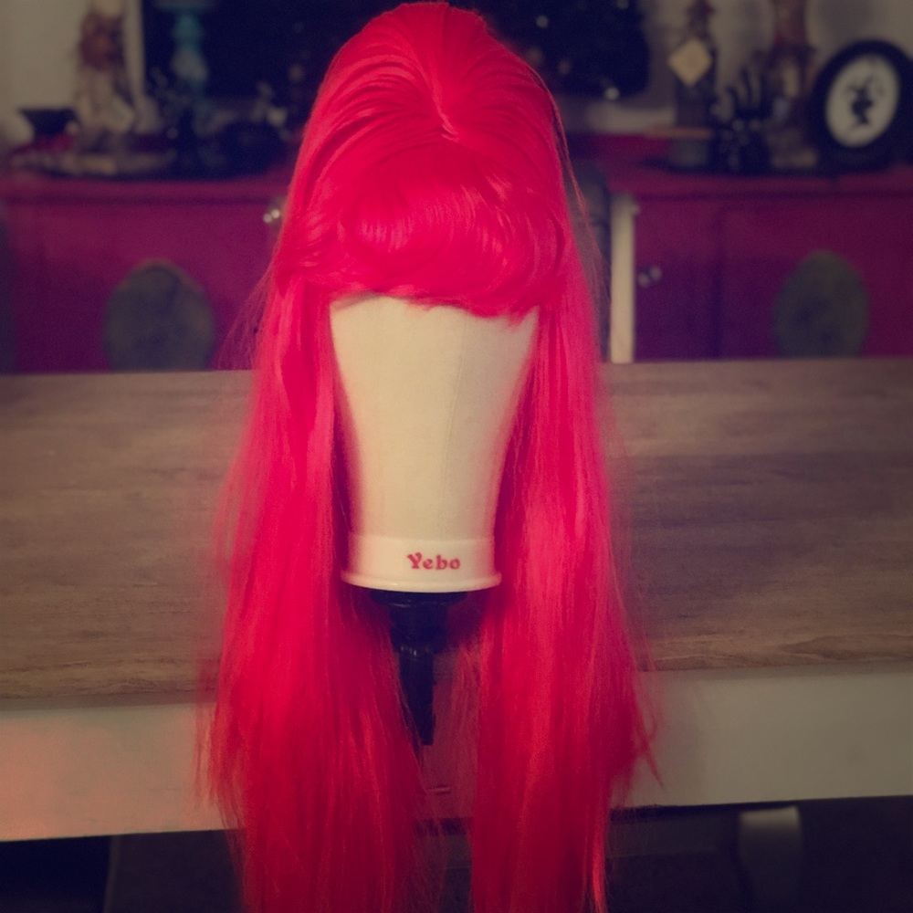 Halloween neon pink Halloween wig